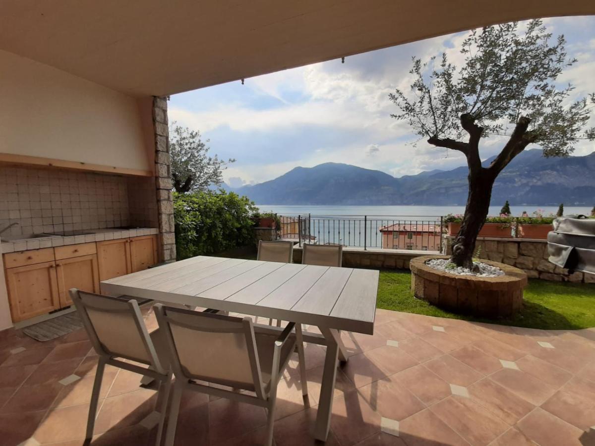 Bmp Apartment Deluxe 1 Jacuzzi Riscaldata Privata Vista Lago Di Garda برنزوني سول جاردا المظهر الخارجي الصورة