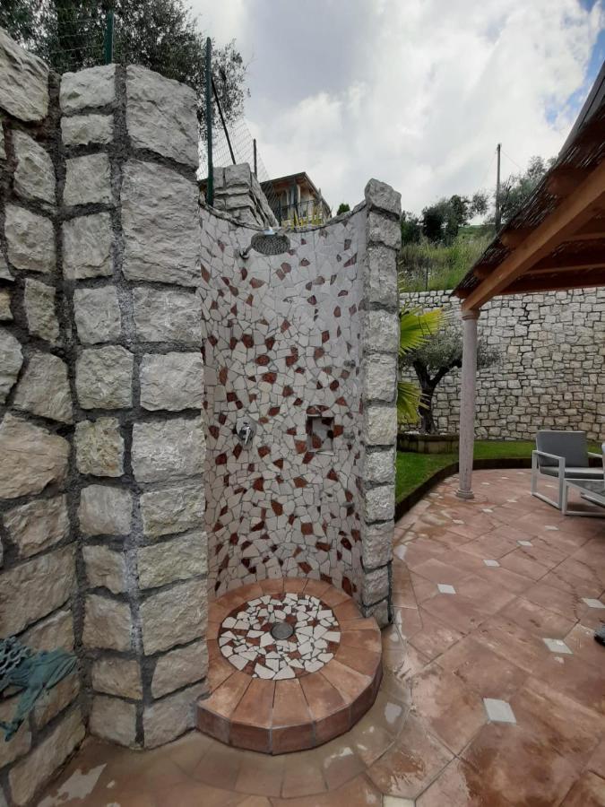 Bmp Apartment Deluxe 1 Jacuzzi Riscaldata Privata Vista Lago Di Garda برنزوني سول جاردا المظهر الخارجي الصورة