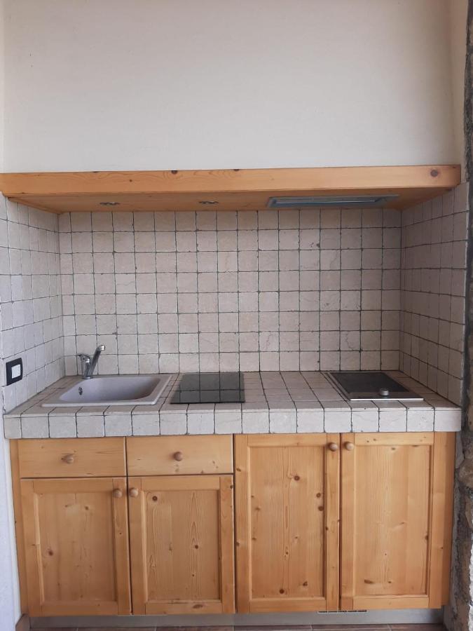 Bmp Apartment Deluxe 1 Jacuzzi Riscaldata Privata Vista Lago Di Garda برنزوني سول جاردا المظهر الخارجي الصورة