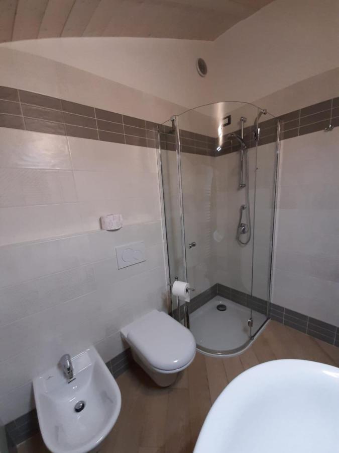 Bmp Apartment Deluxe 1 Jacuzzi Riscaldata Privata Vista Lago Di Garda برنزوني سول جاردا المظهر الخارجي الصورة