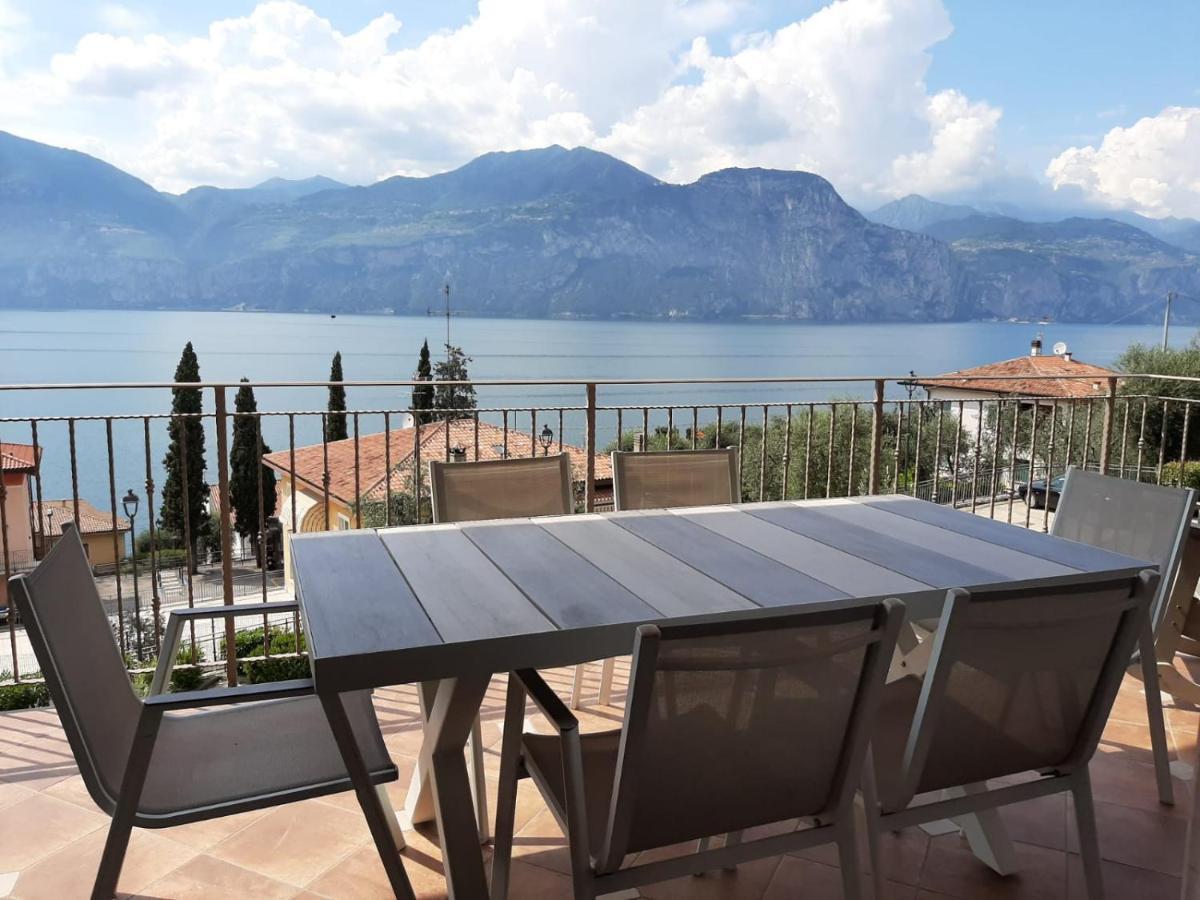Bmp Apartment Deluxe 1 Jacuzzi Riscaldata Privata Vista Lago Di Garda برنزوني سول جاردا المظهر الخارجي الصورة