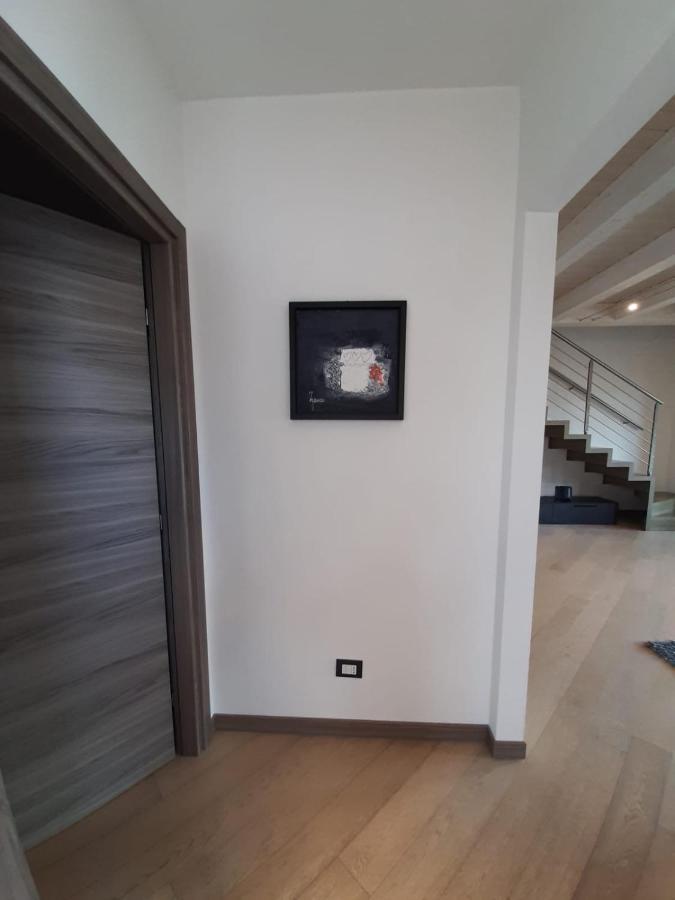 Bmp Apartment Deluxe 1 Jacuzzi Riscaldata Privata Vista Lago Di Garda برنزوني سول جاردا المظهر الخارجي الصورة